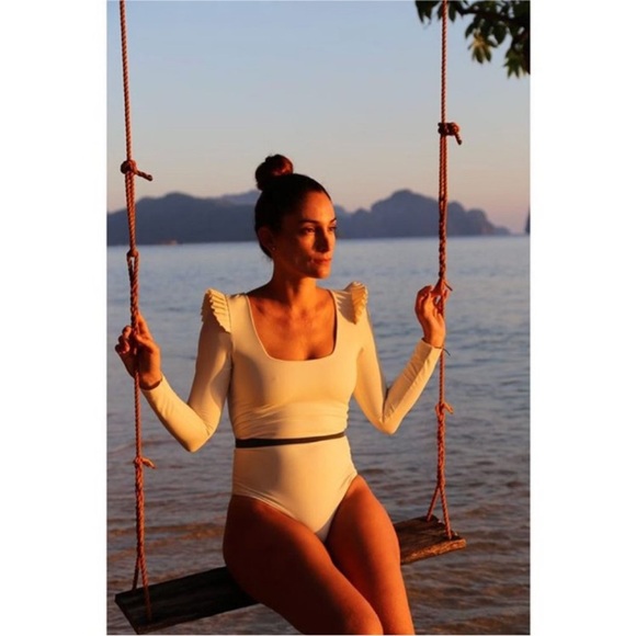 Luxury White Long Sleeve Swimsuit - Picture 12 of 13
